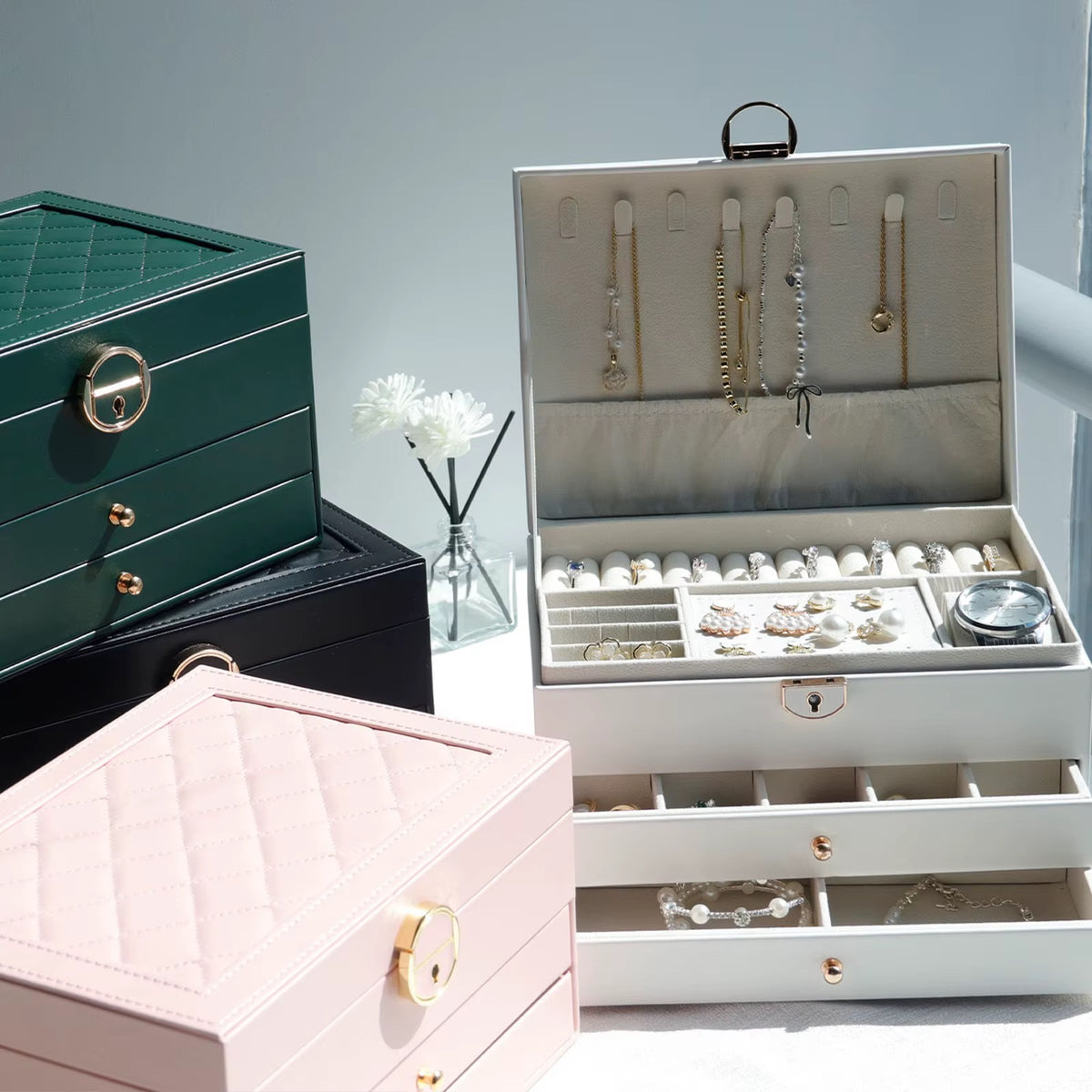 Luxury jewelry organizer